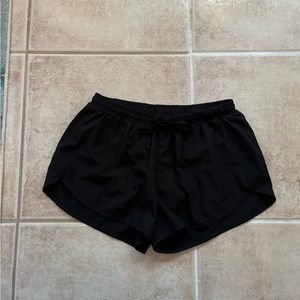 Black Old Navy running shorts